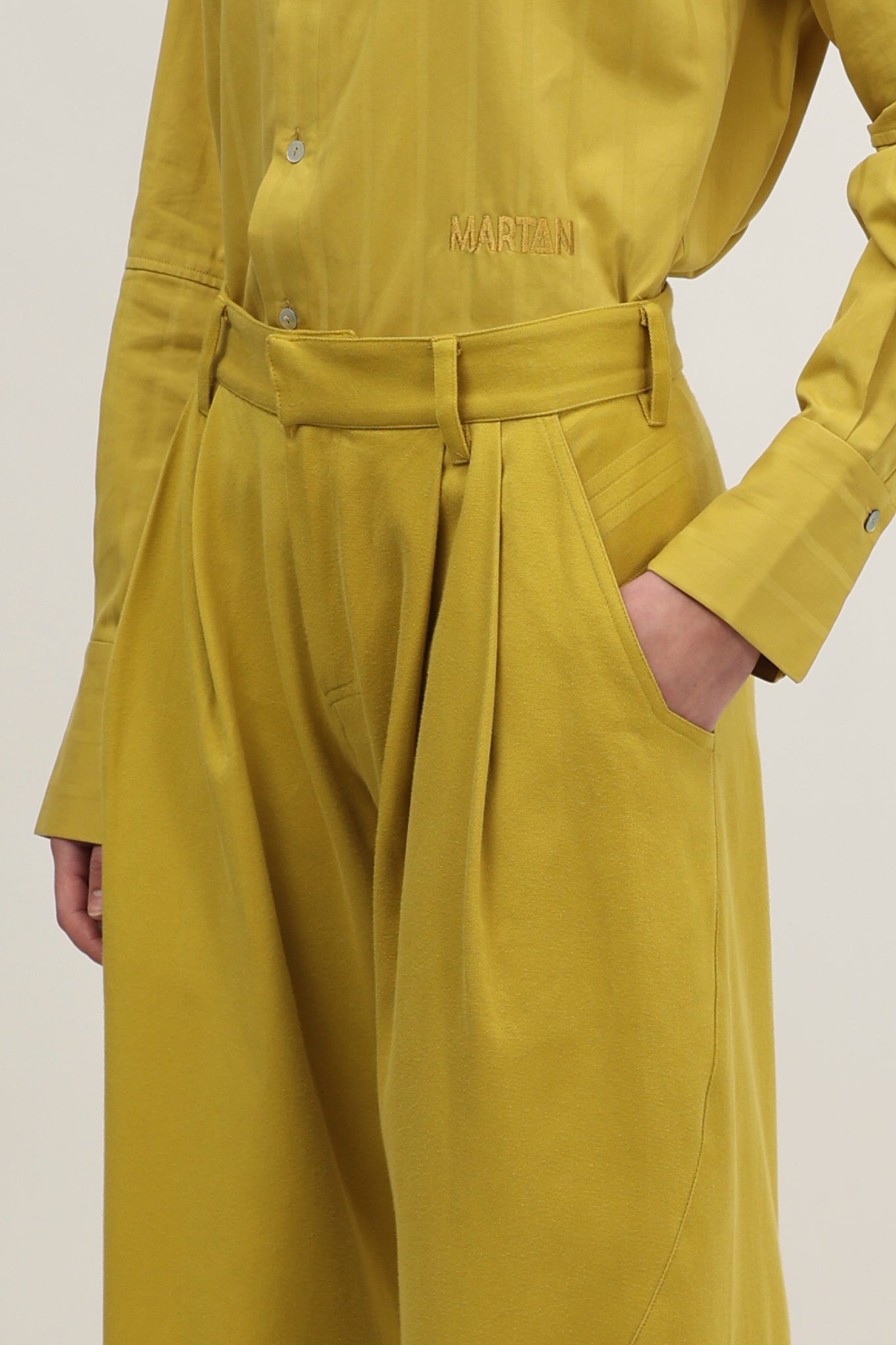 Jo Trousers Dirty Yellow